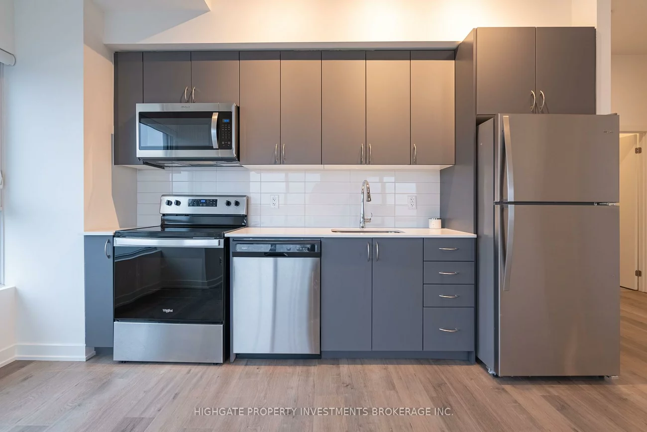 56, Lakeside, Little Lake, Barrie