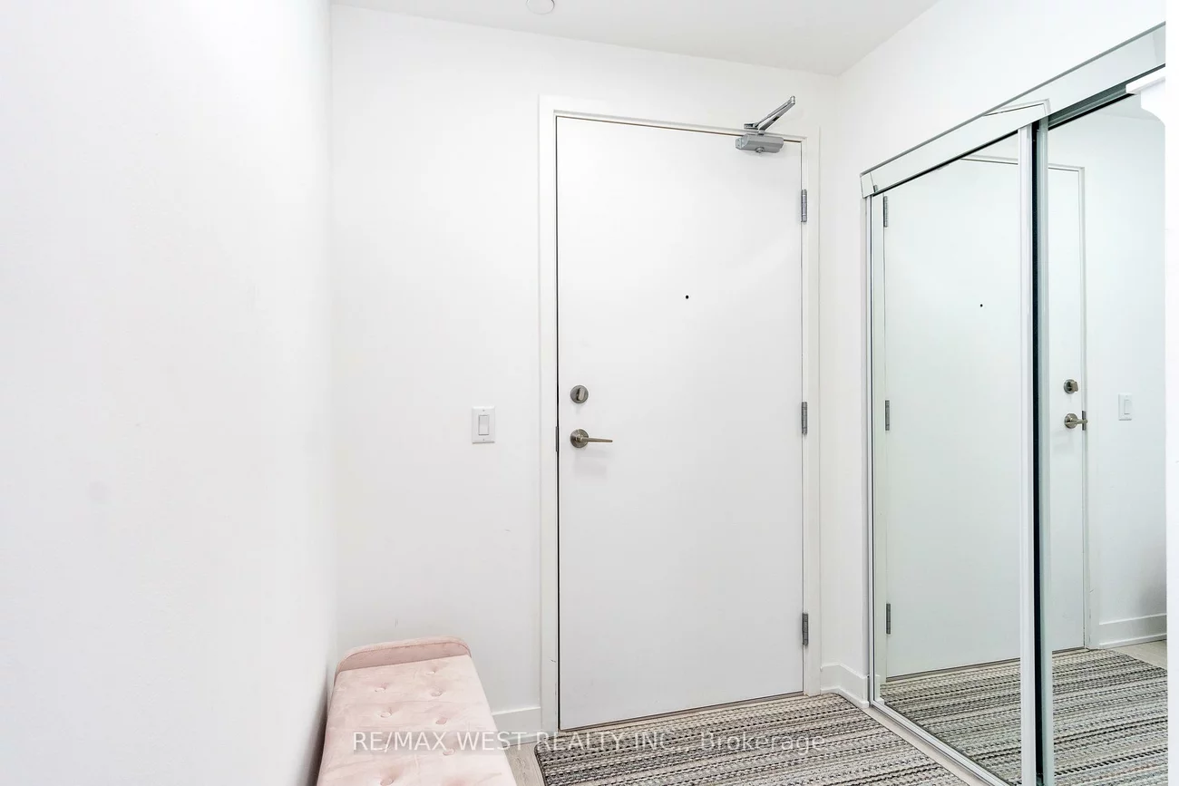 681, Yonge, Painswick South, Barrie