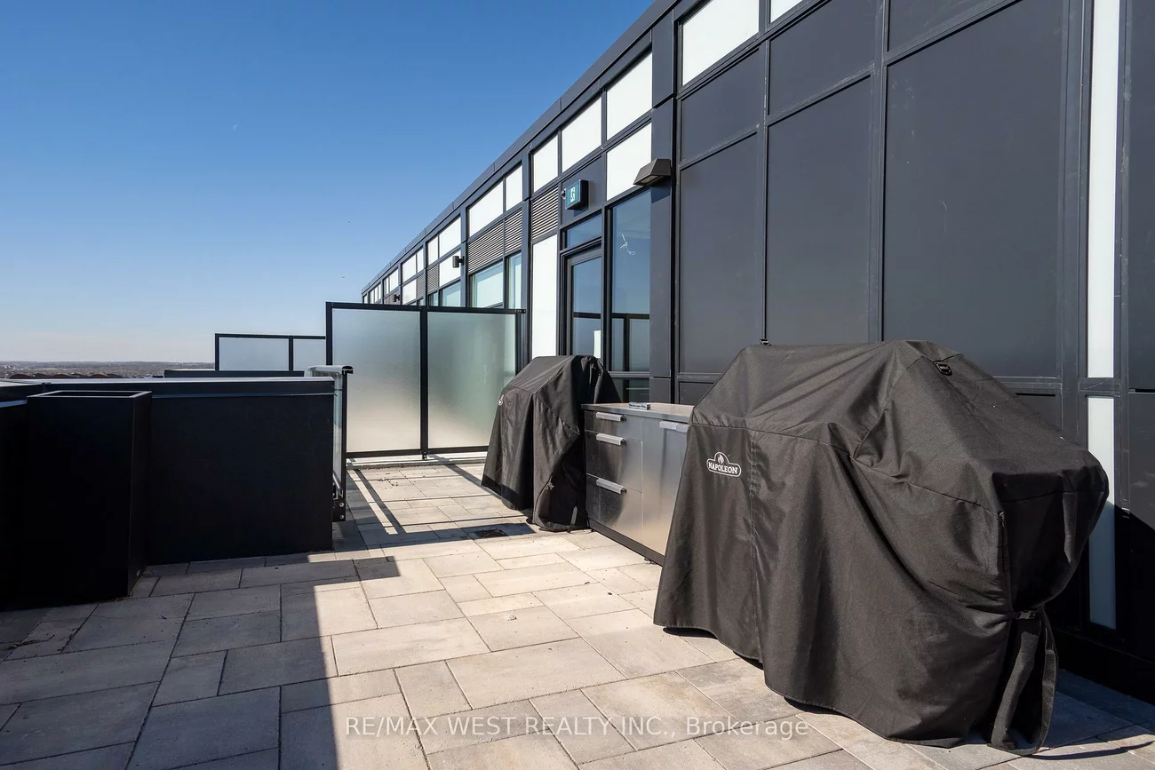 681, Yonge, Painswick South, Barrie