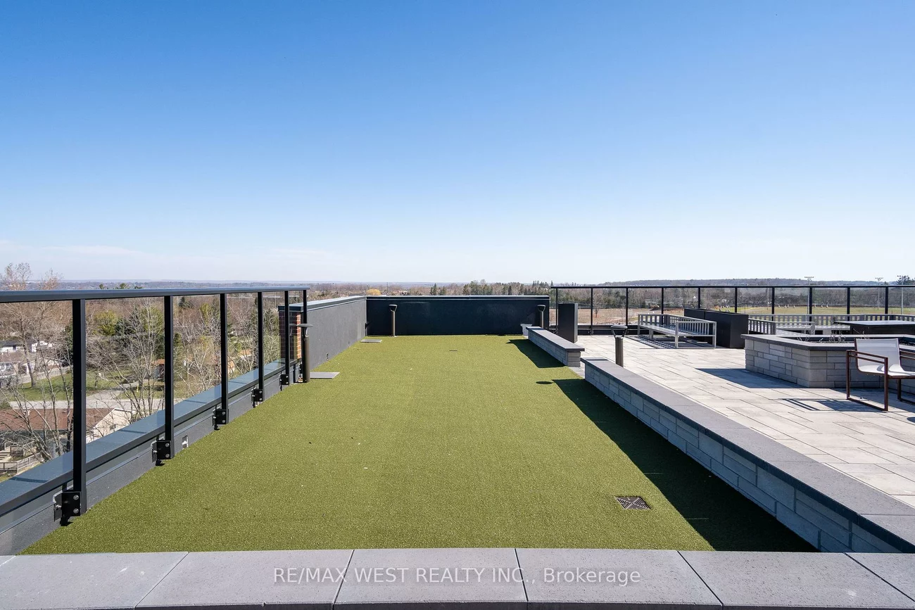 681, Yonge, Painswick South, Barrie