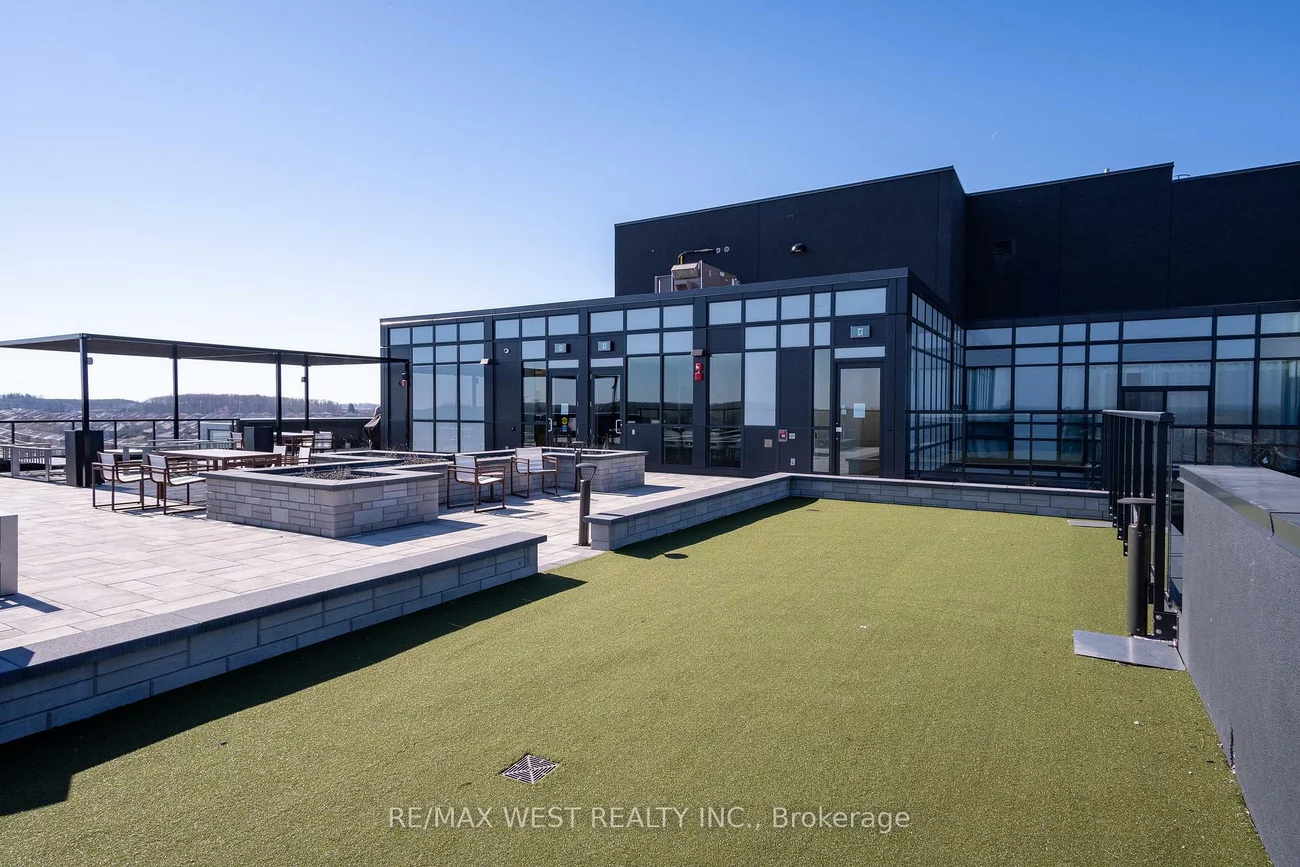 681, Yonge, Painswick South, Barrie