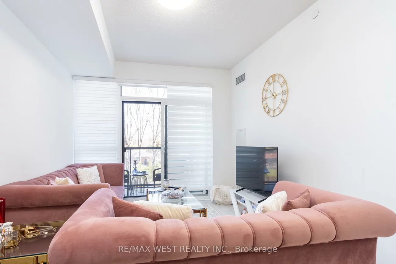 681, Yonge, Painswick South, Barrie