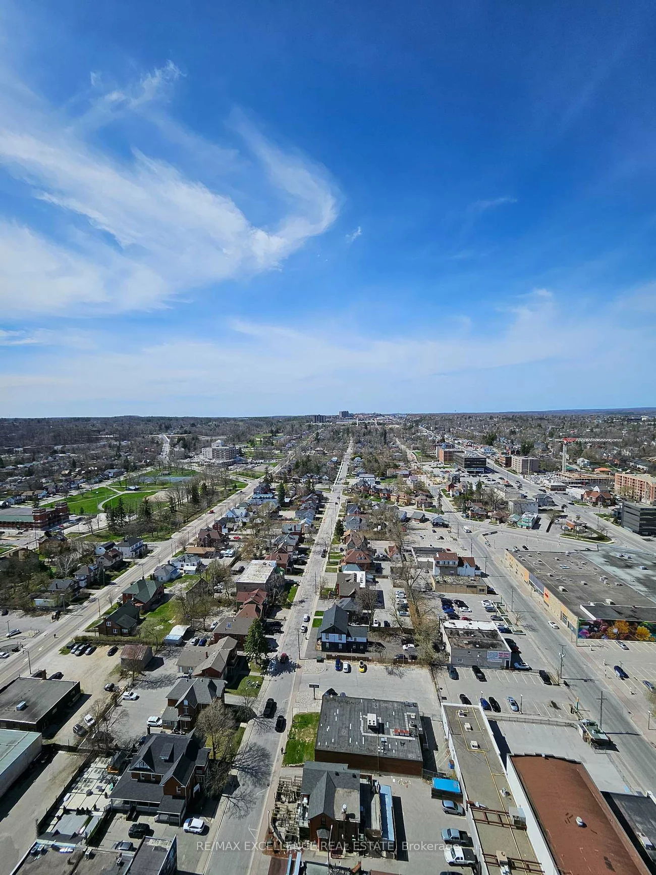 39, Mary, City Centre, Barrie