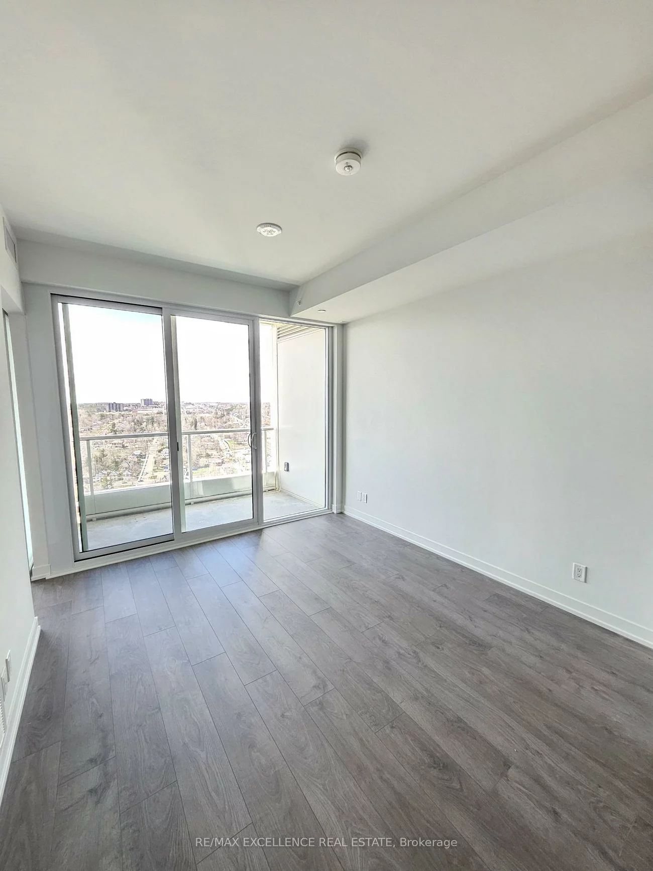 39, Mary, City Centre, Barrie