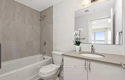 56, Lakeside, Little Lake, Barrie