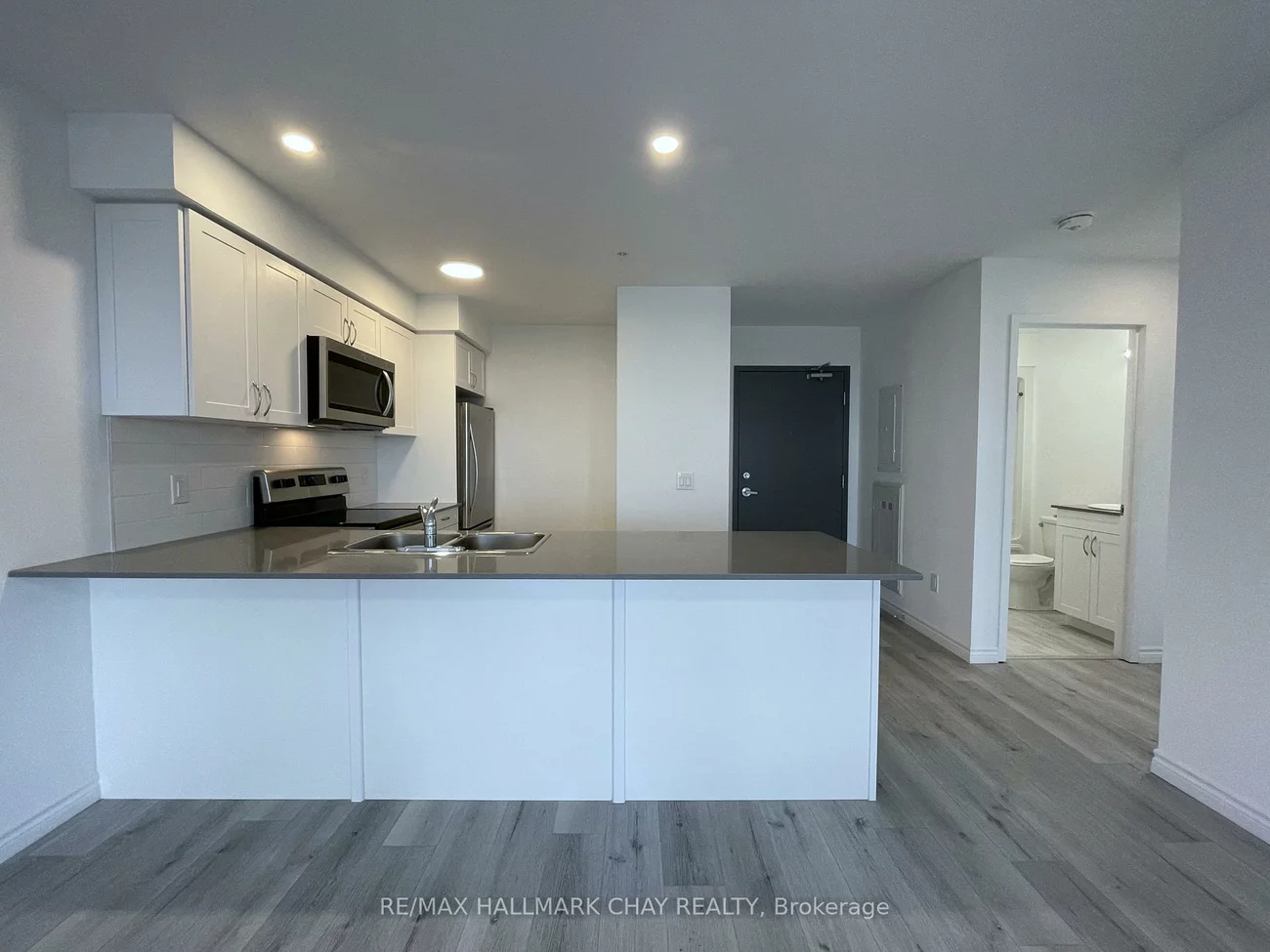 30, Hanmer, West Bayfield, Barrie