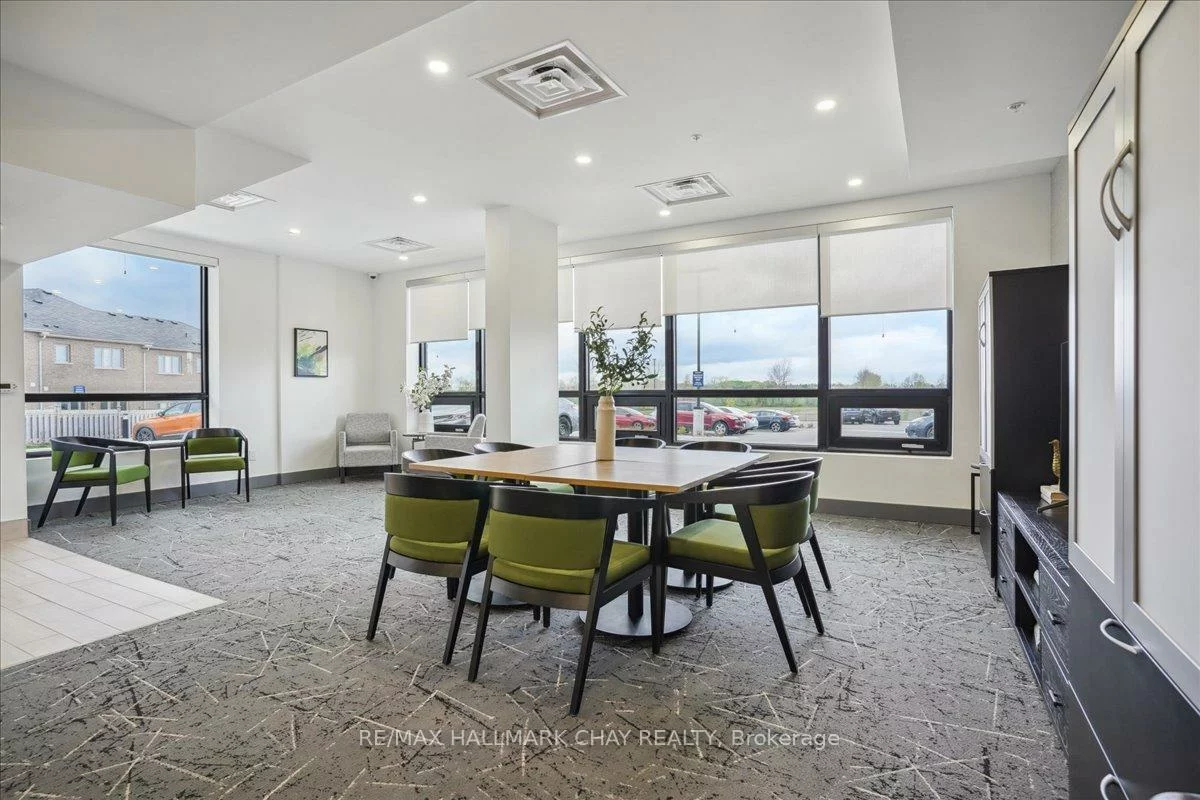 30, Hanmer, West Bayfield, Barrie