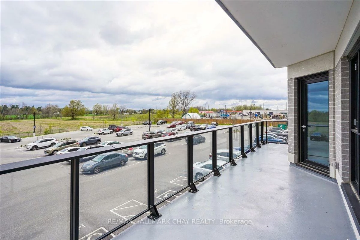 30, Hanmer, West Bayfield, Barrie