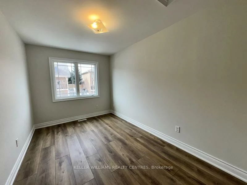 175, Stanley, East Bayfield, Barrie