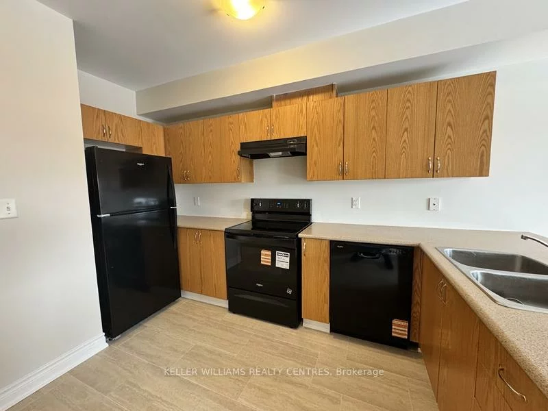 175, Stanley, East Bayfield, Barrie