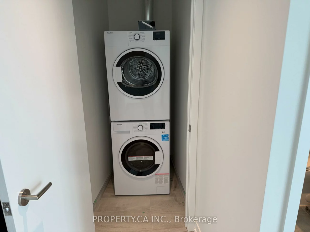 39, Mary, City Centre, Barrie