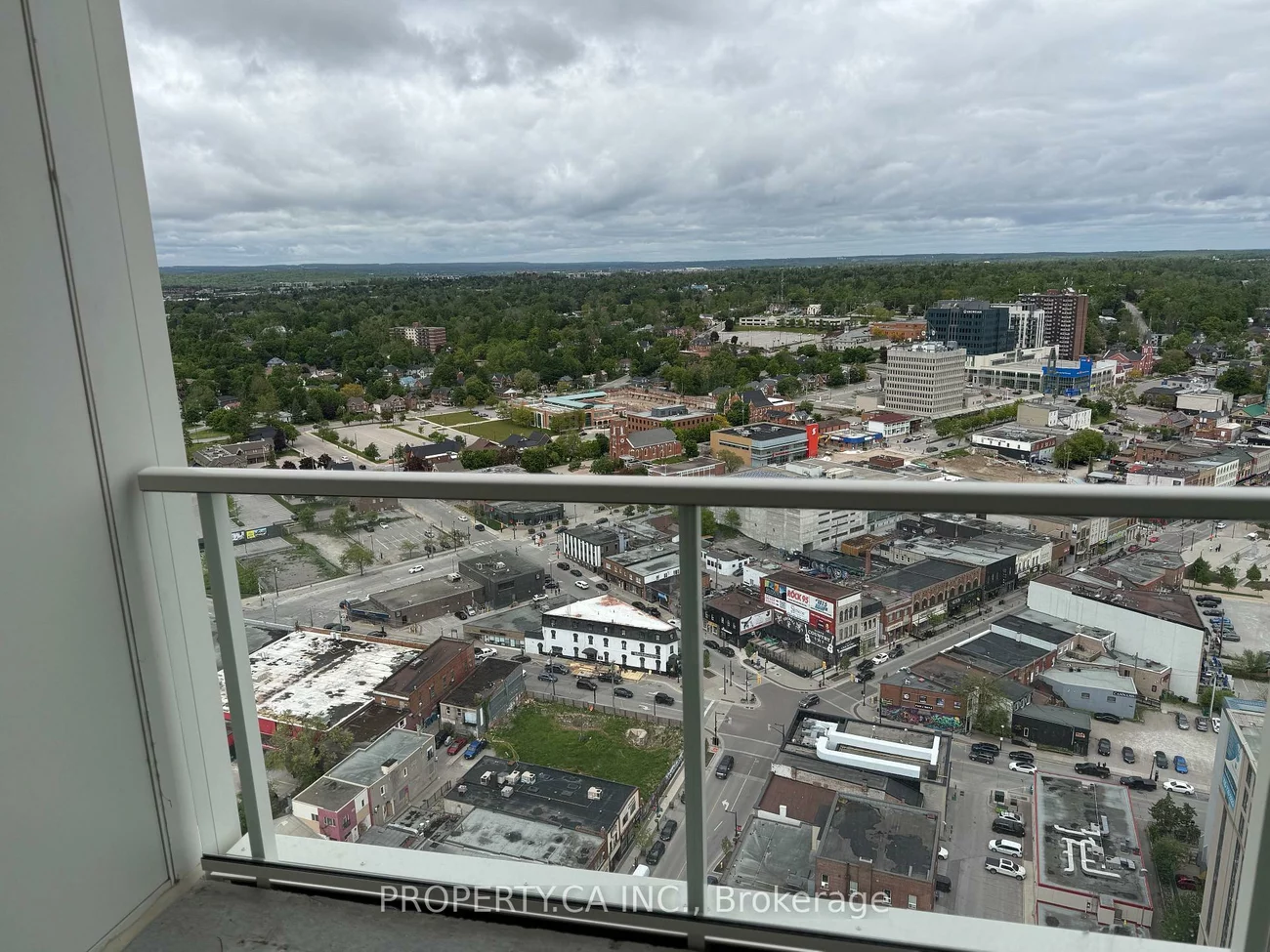 39, Mary, City Centre, Barrie