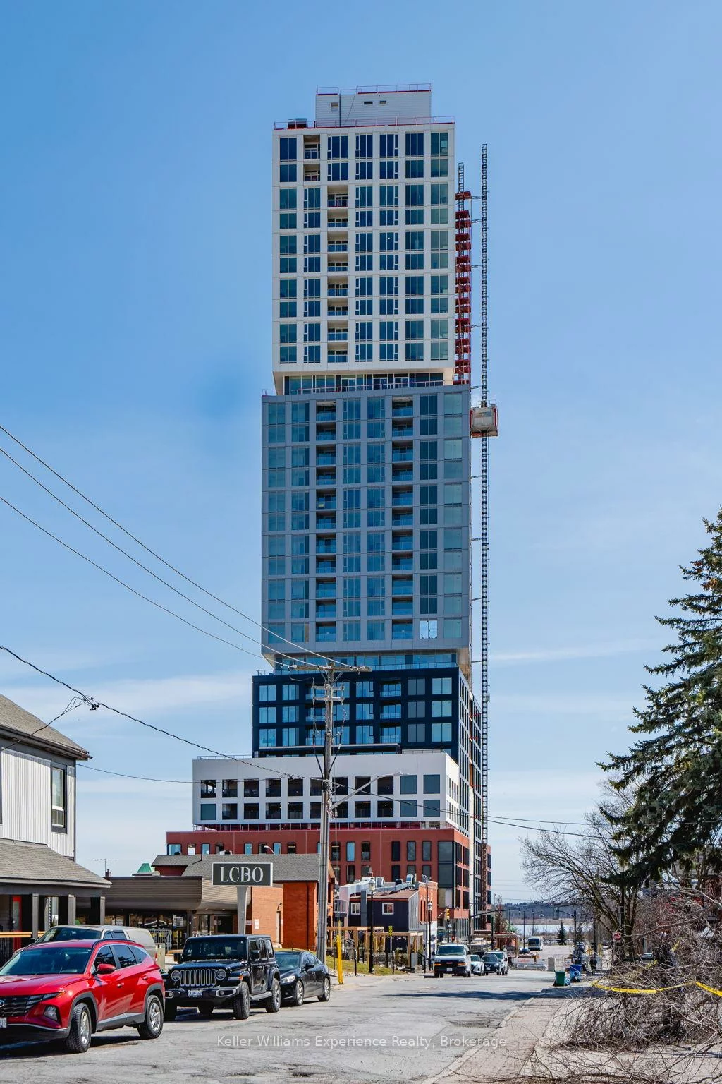 39, Mary, City Centre, Barrie