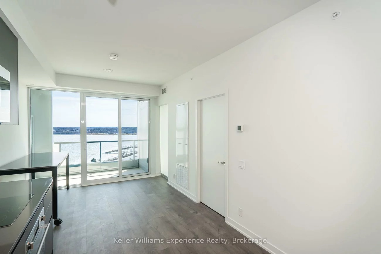 39, Mary, City Centre, Barrie