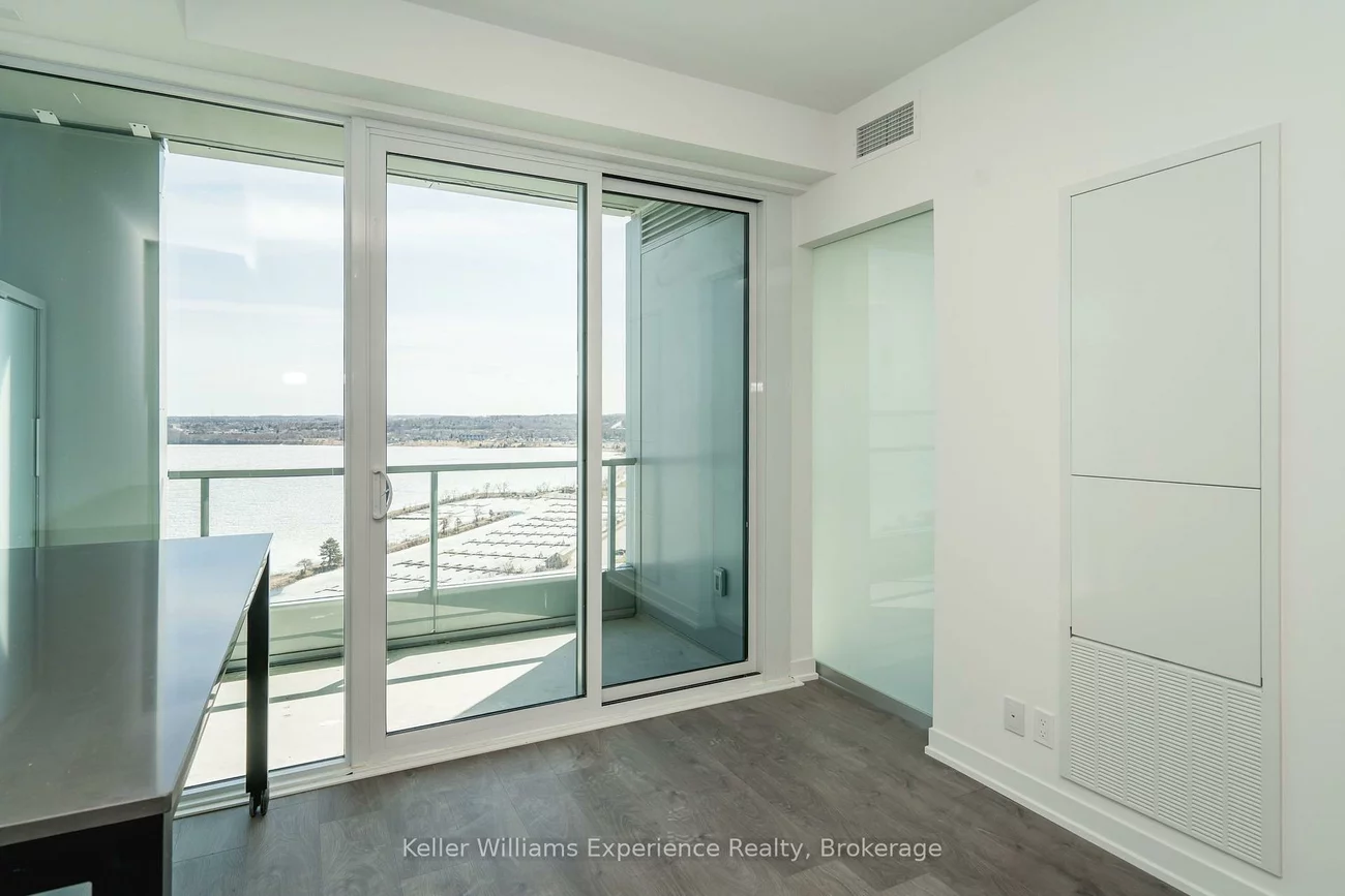 39, Mary, City Centre, Barrie