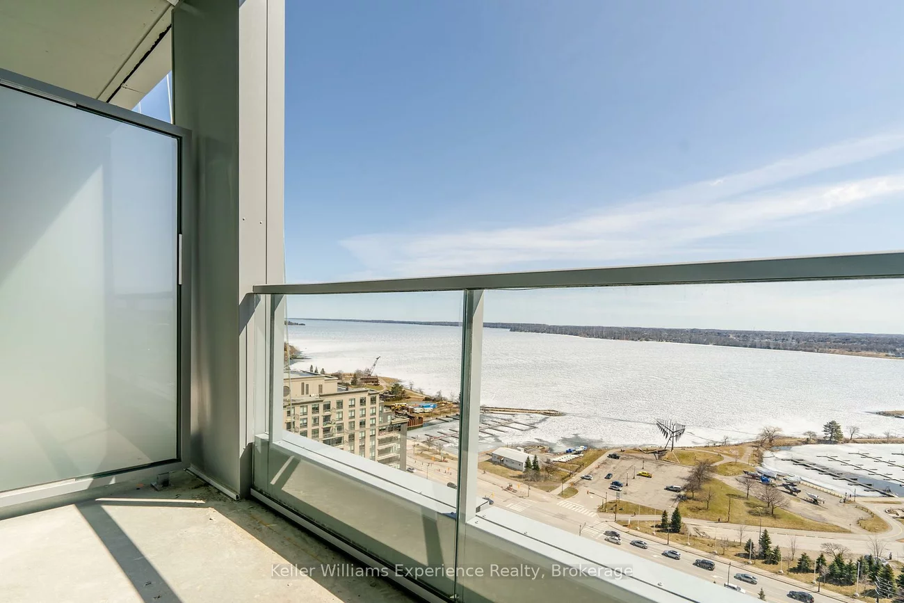 39, Mary, City Centre, Barrie