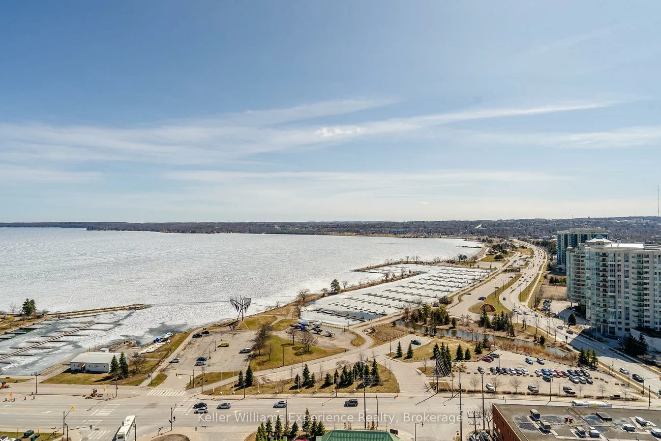 39, Mary, City Centre, Barrie