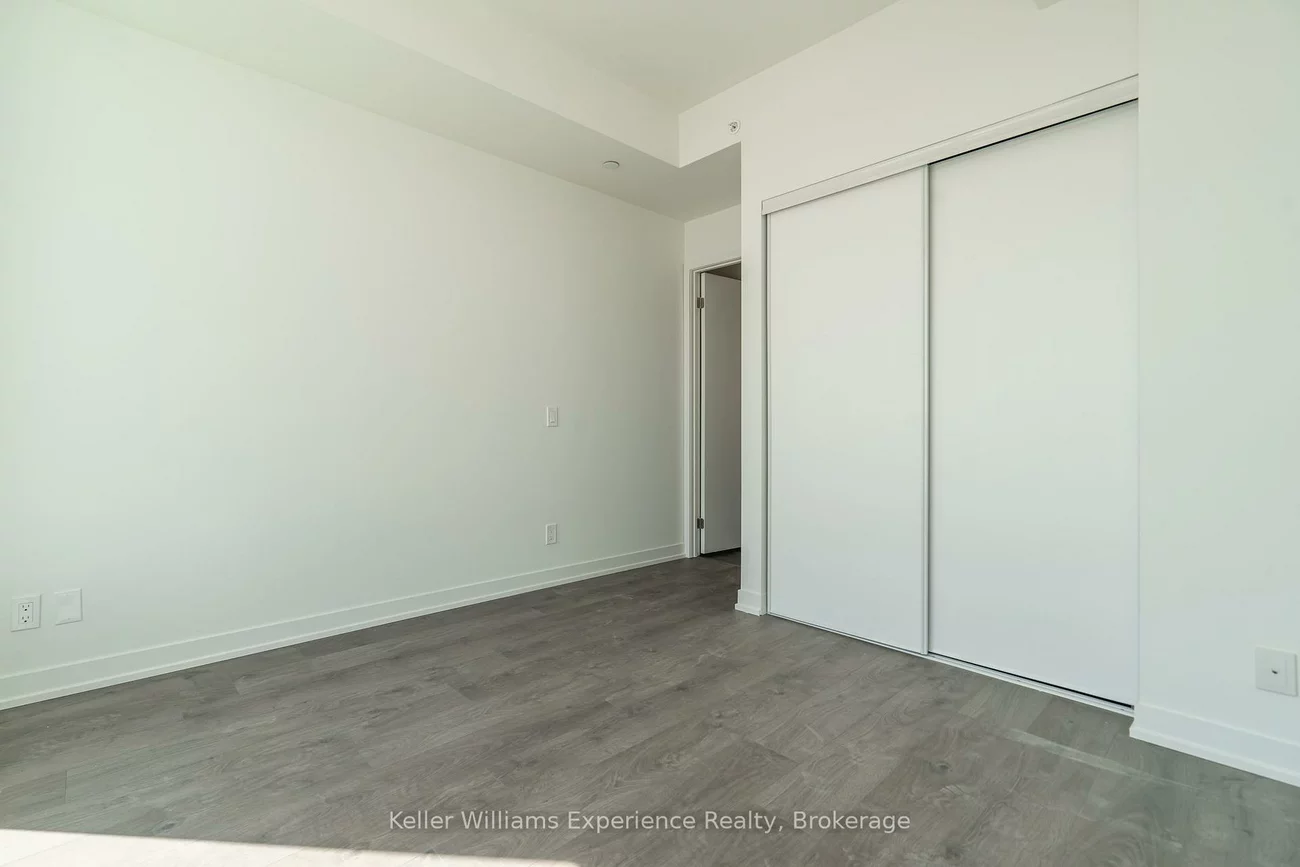 39, Mary, City Centre, Barrie