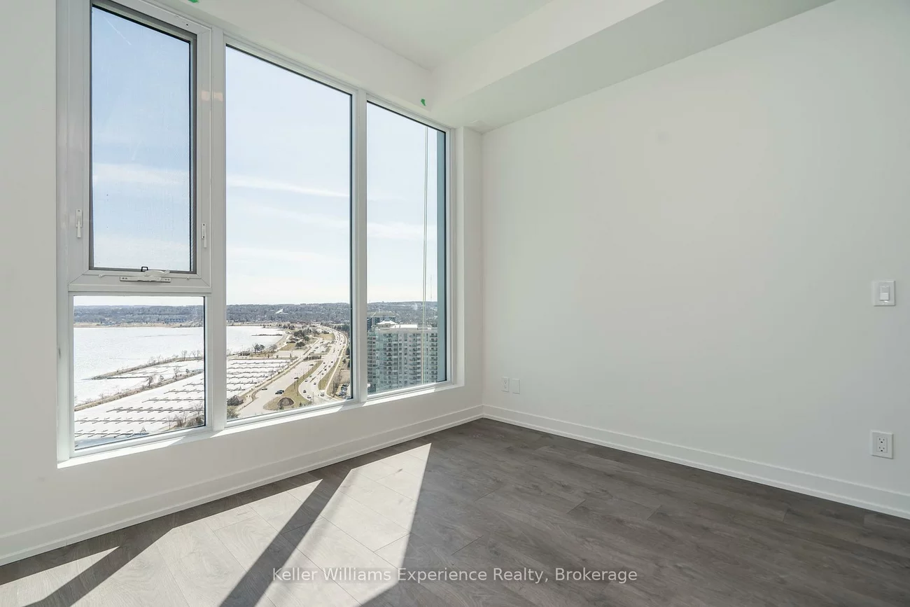 39, Mary, City Centre, Barrie