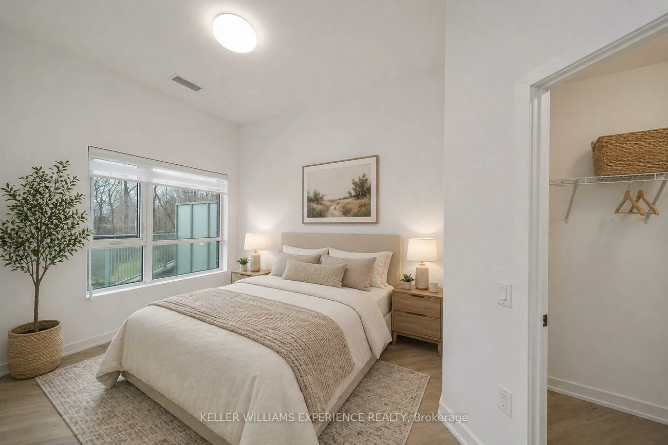 56, Lakeside, Little Lake, Barrie