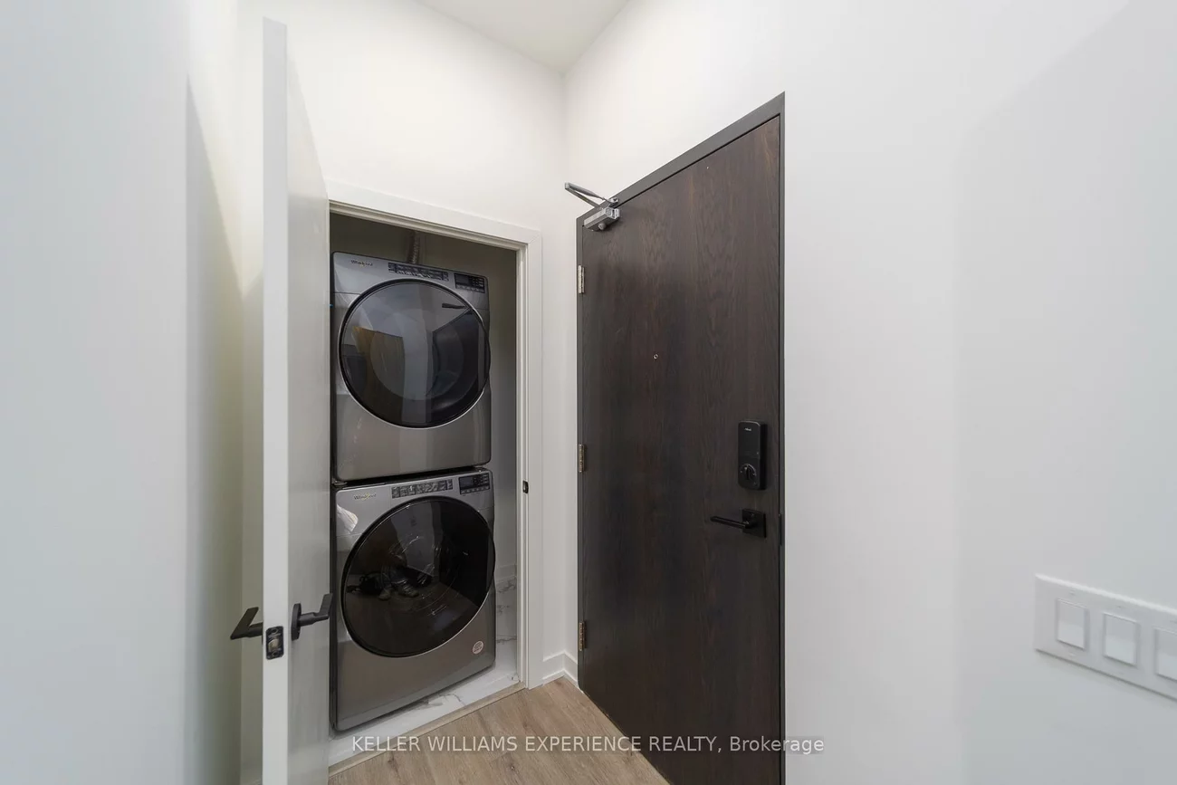 56, Lakeside, Little Lake, Barrie