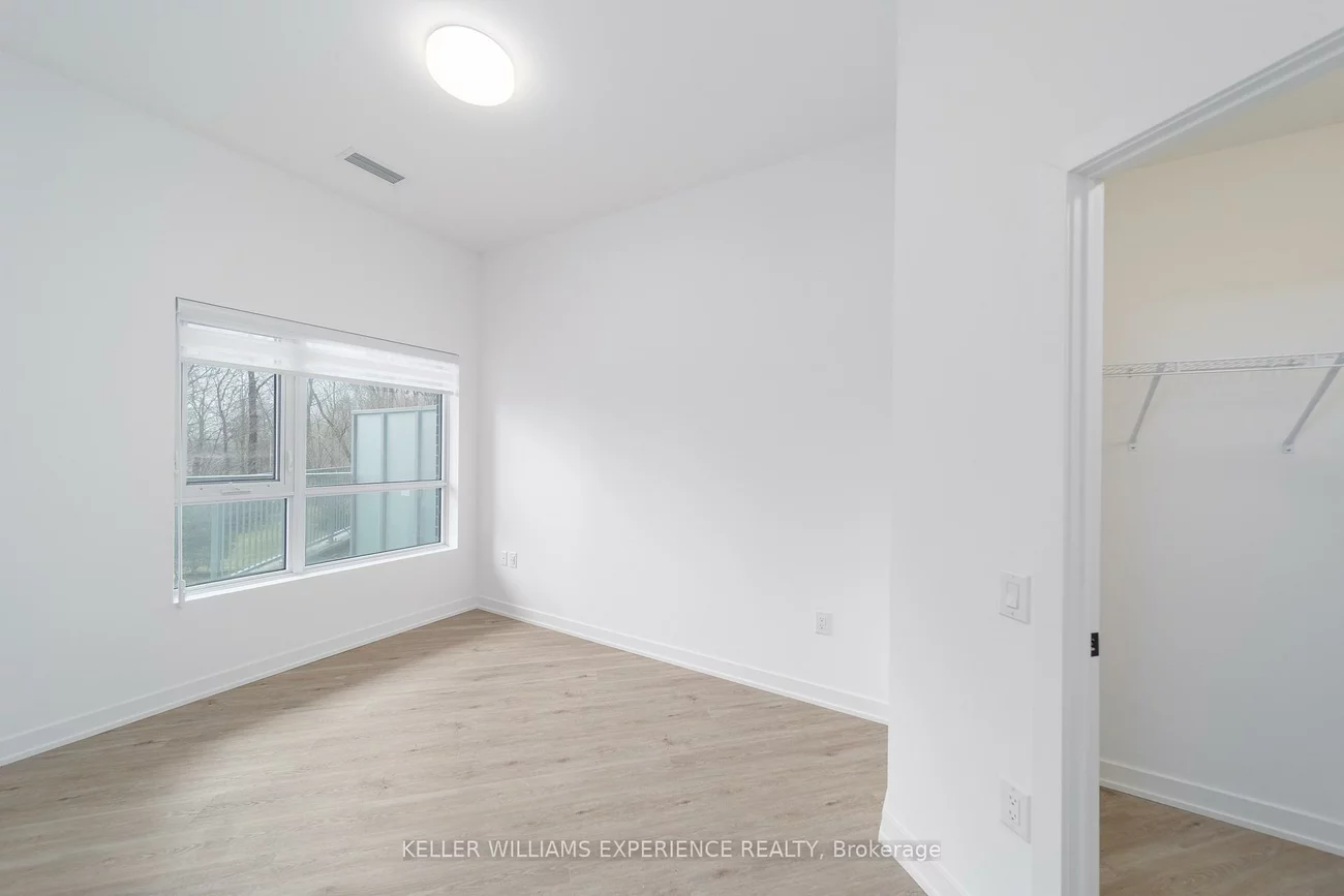 56, Lakeside, Little Lake, Barrie