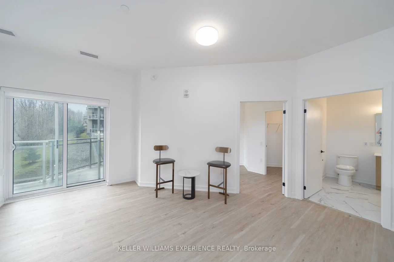 56, Lakeside, Little Lake, Barrie