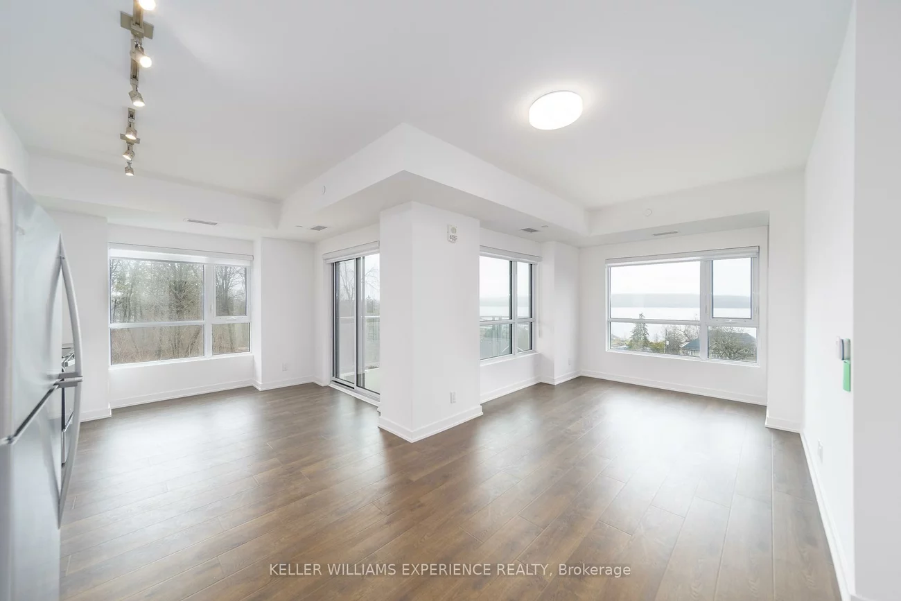 56, Lakeside, Little Lake, Barrie