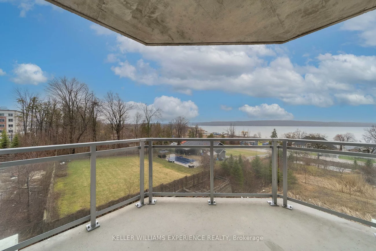 56, Lakeside, Little Lake, Barrie