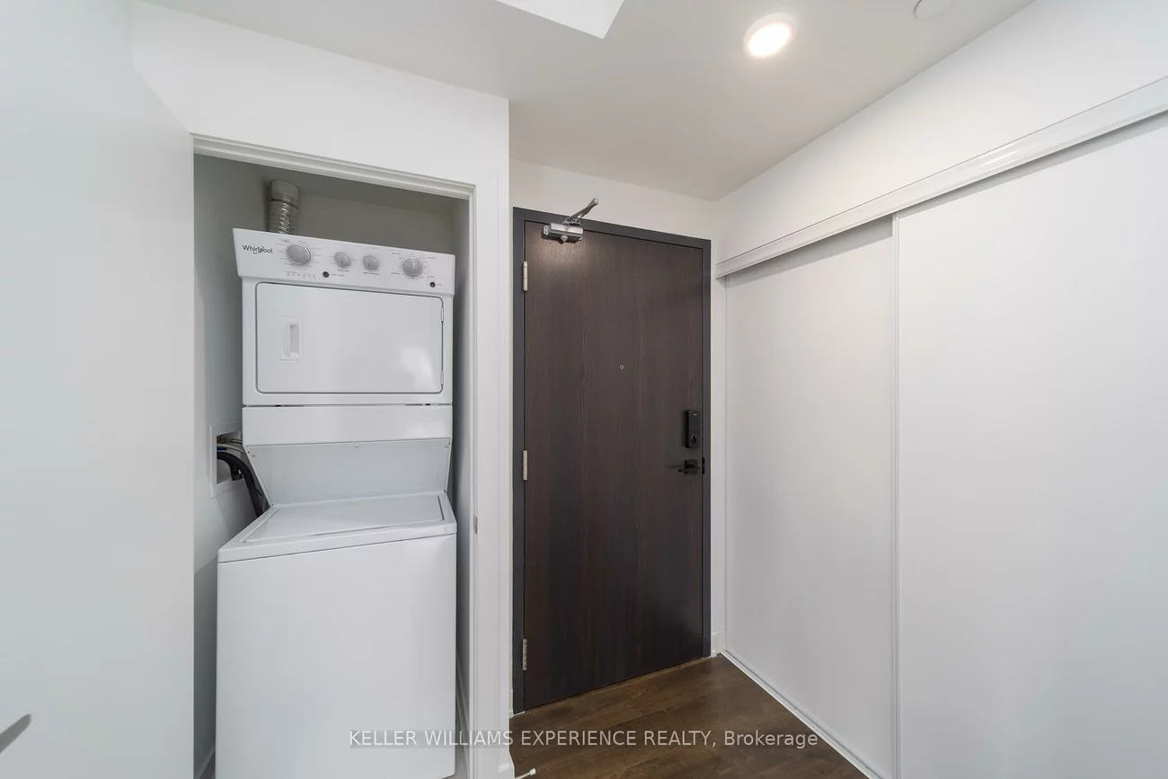 56, Lakeside, Little Lake, Barrie