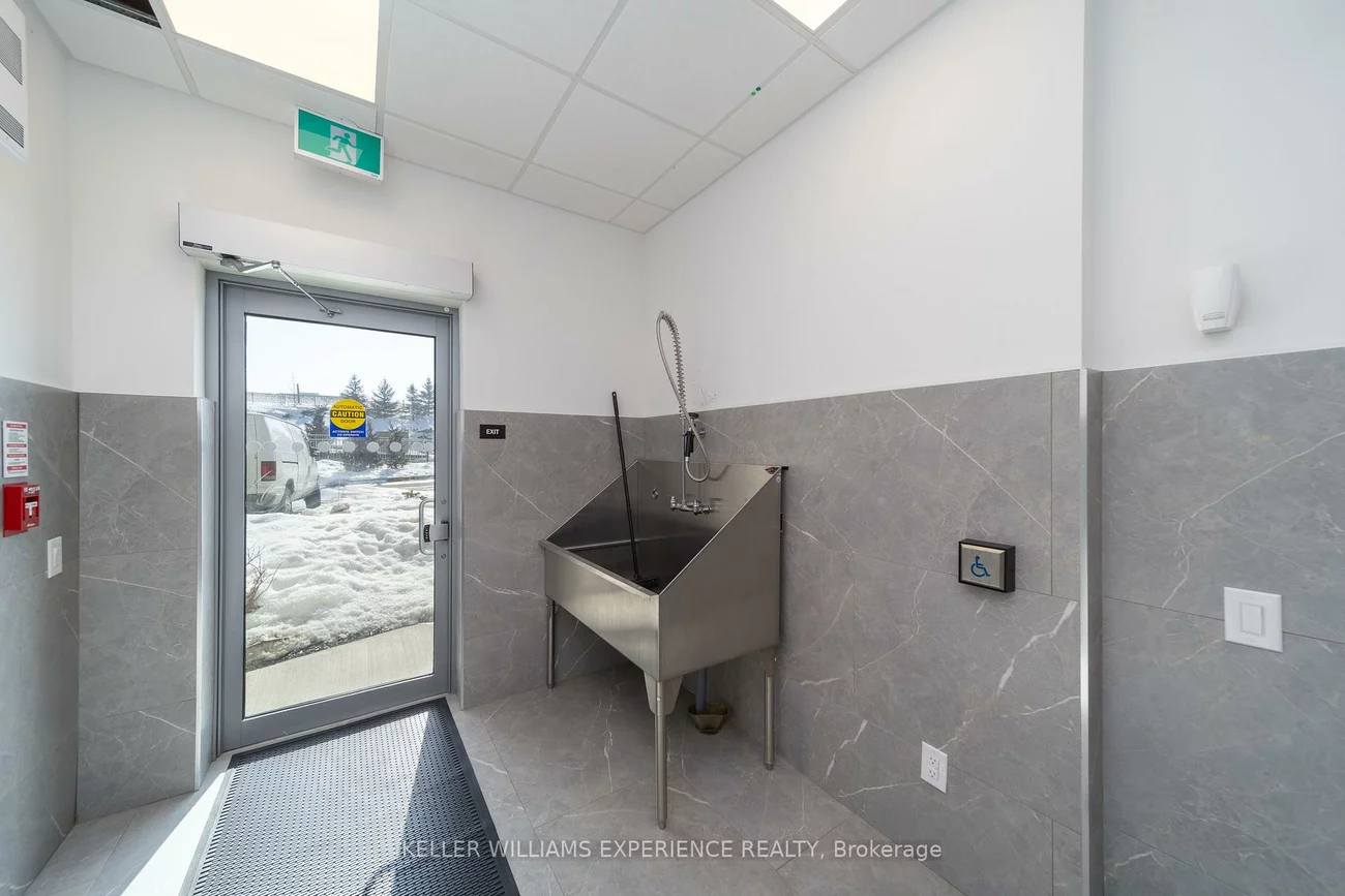 56, Lakeside, Little Lake, Barrie