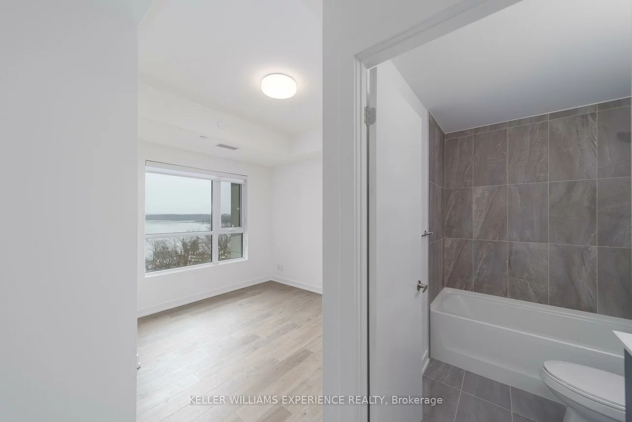 56, Lakeside, Little Lake, Barrie