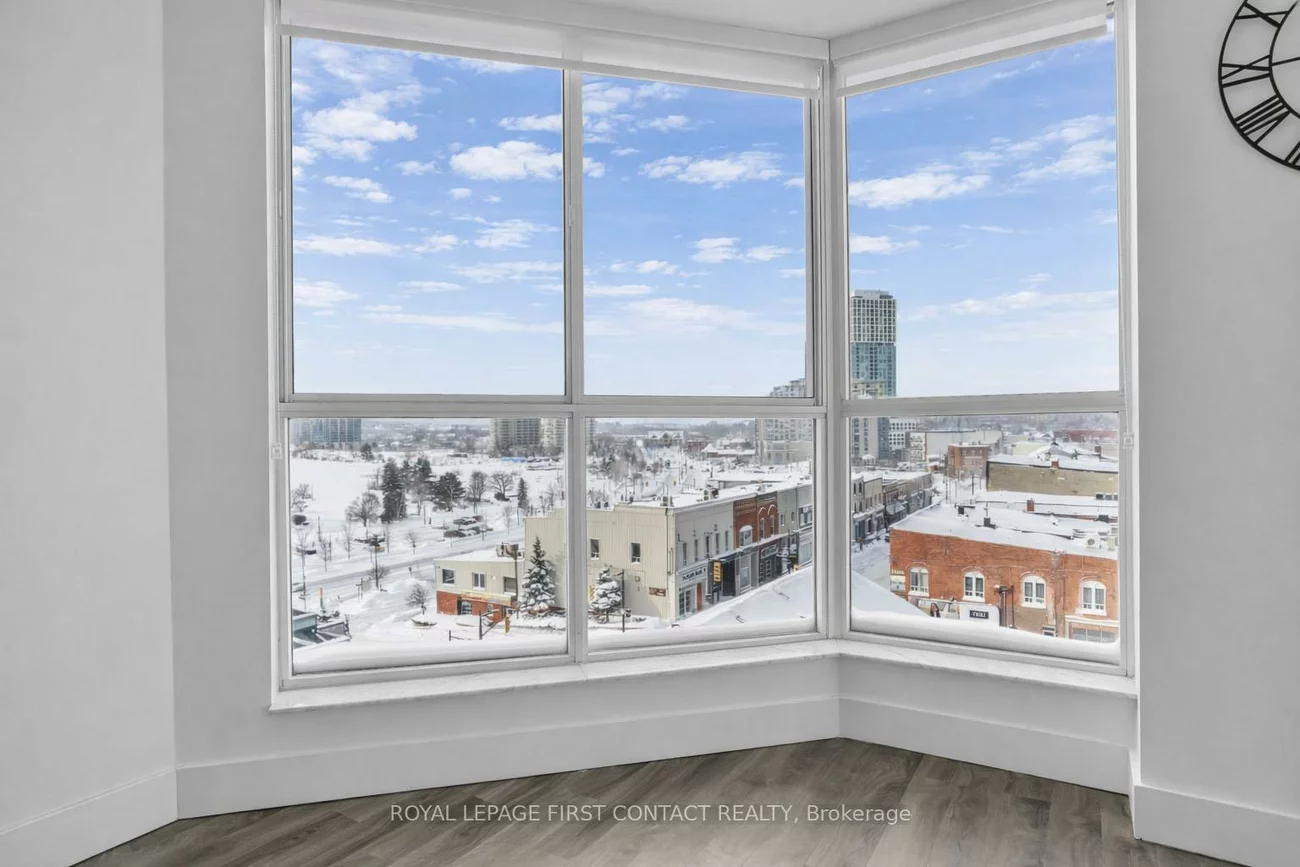 140, Dunlop, City Centre, Barrie