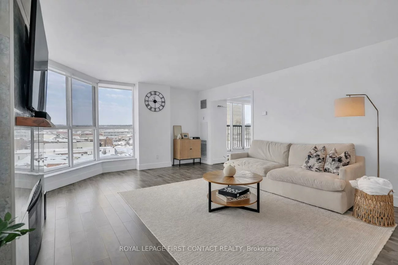 140, Dunlop, City Centre, Barrie