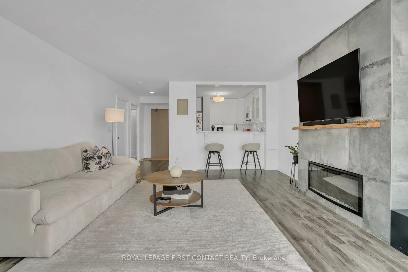 140, Dunlop, City Centre, Barrie