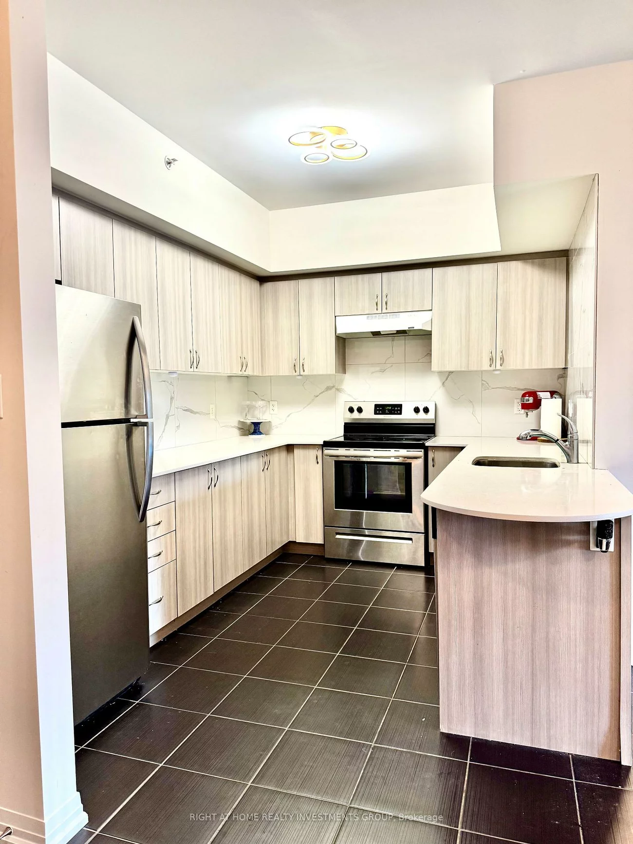 306, Essa, 400 West, Barrie