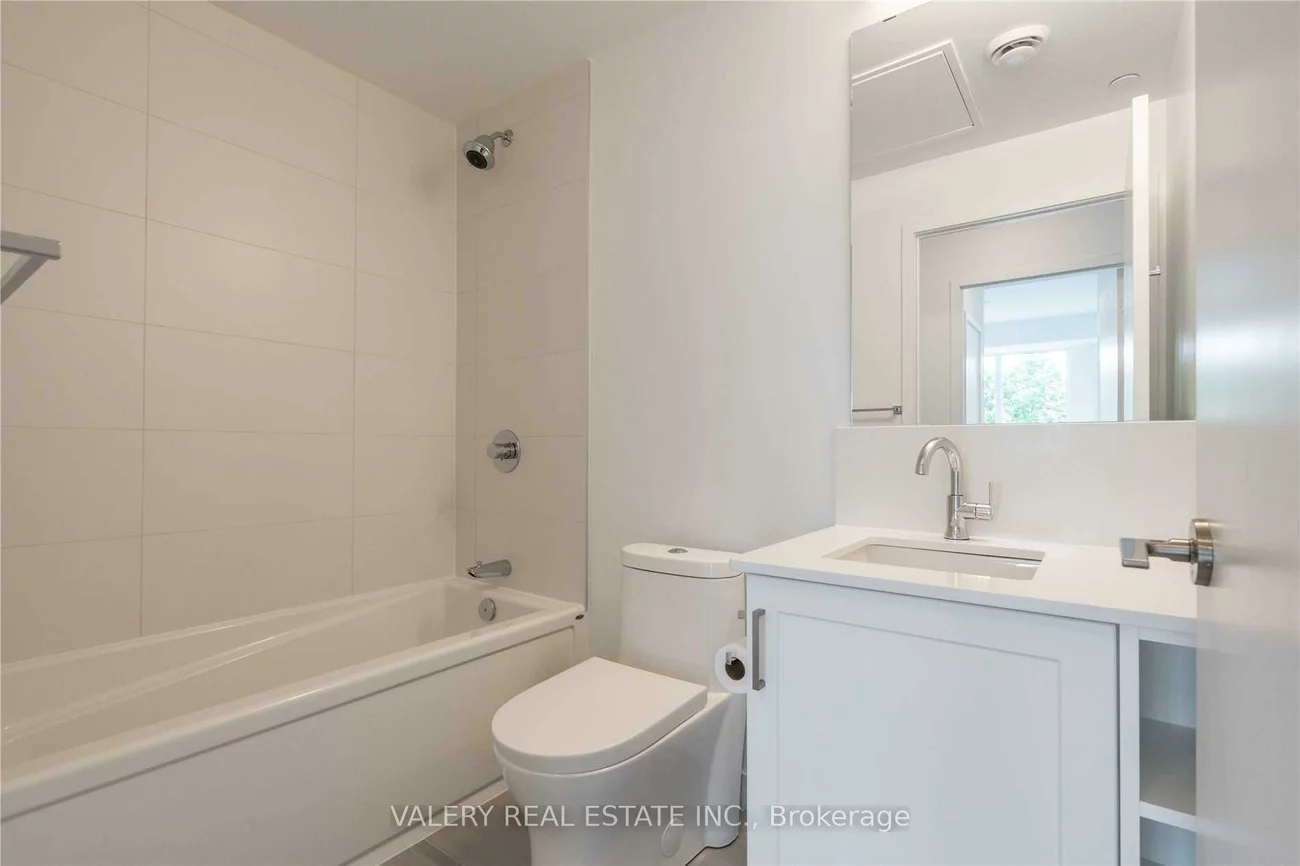 681, Yonge, Painswick South, Barrie
