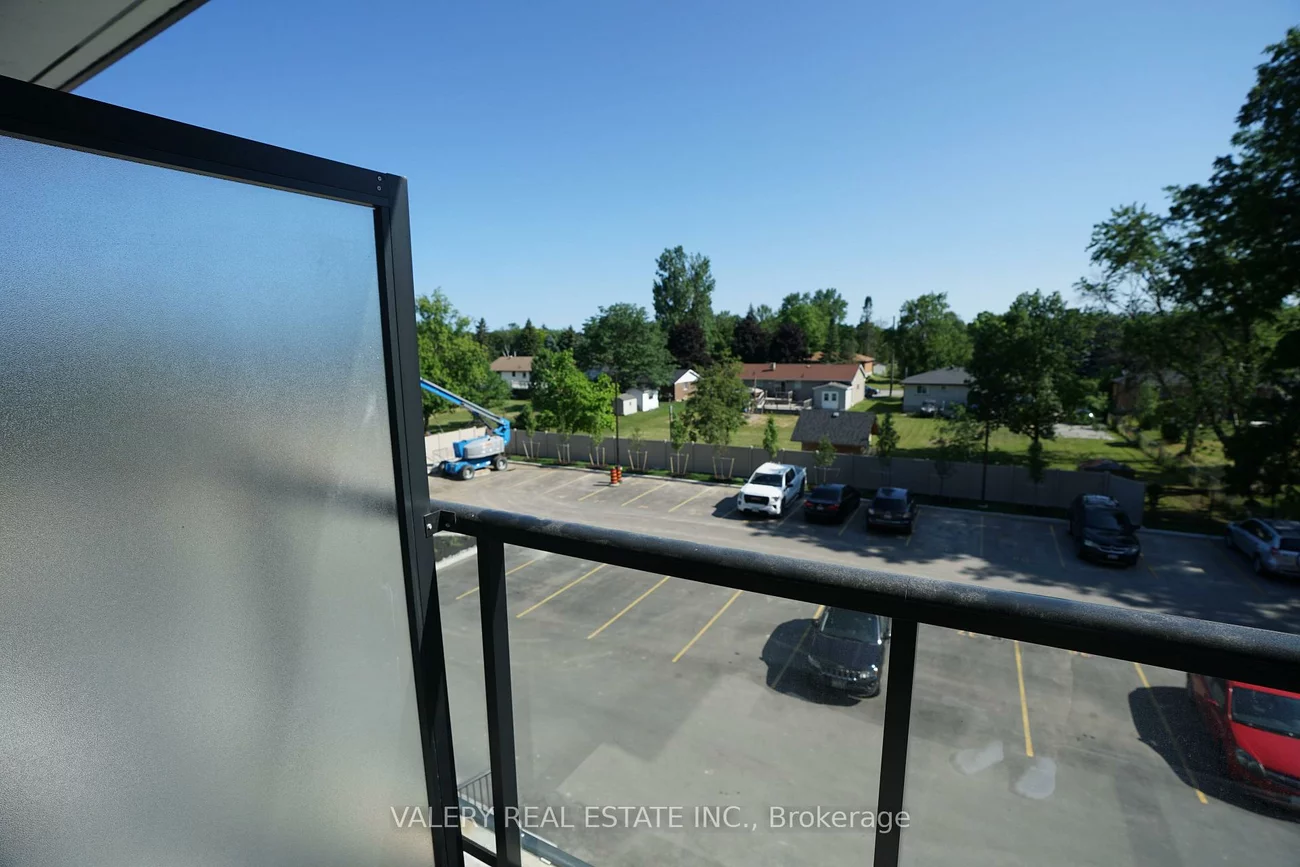 681, Yonge, Painswick South, Barrie