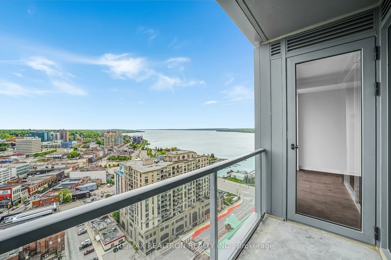 39, Mary, City Centre, Barrie