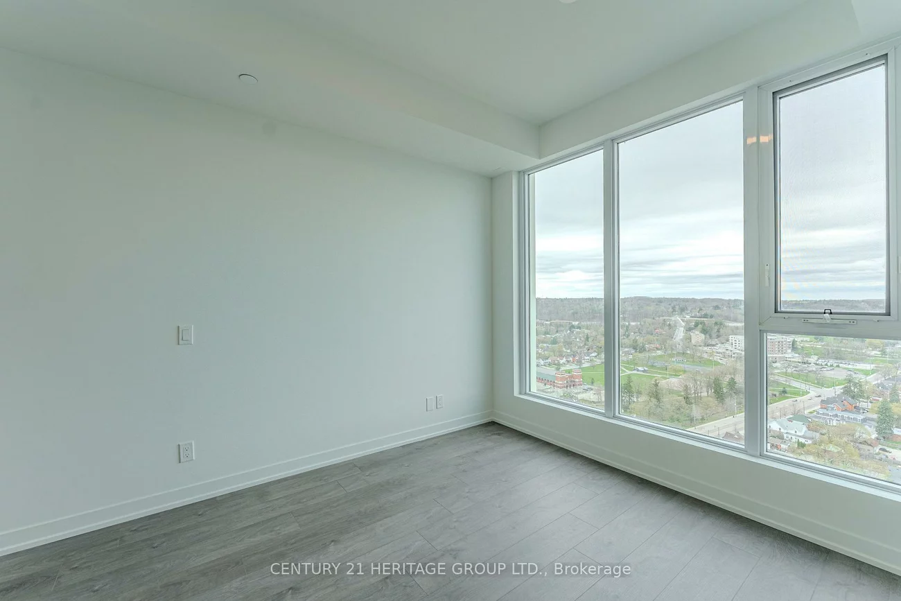 39, Mary, City Centre, Barrie
