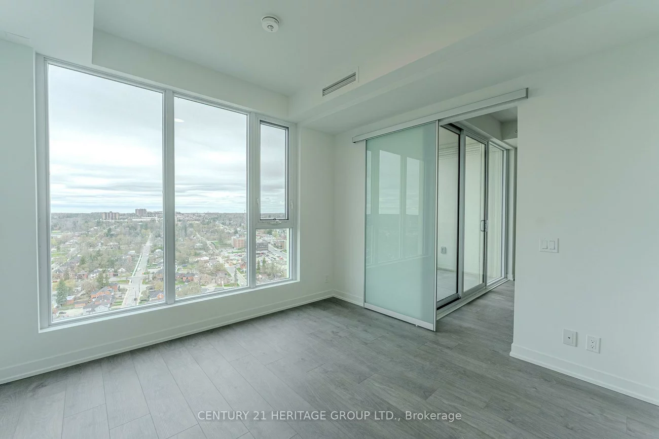39, Mary, City Centre, Barrie
