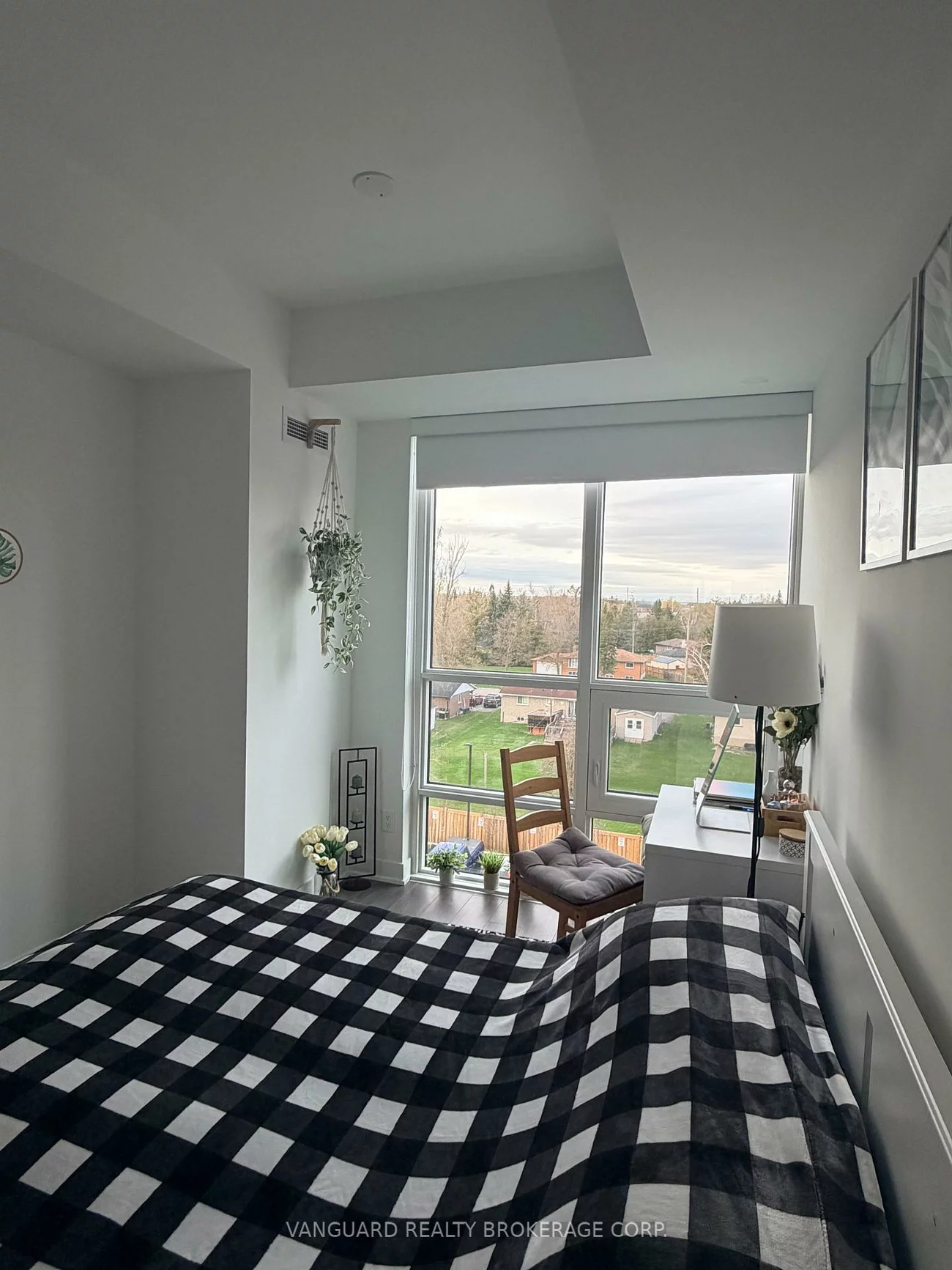 681, Yonge, Painswick South, Barrie
