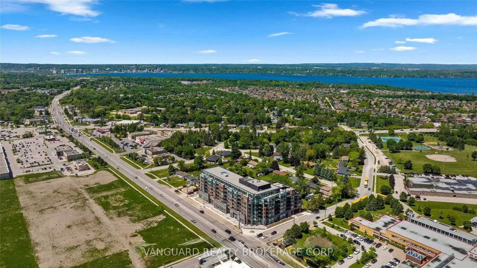 681, Yonge, Painswick South, Barrie