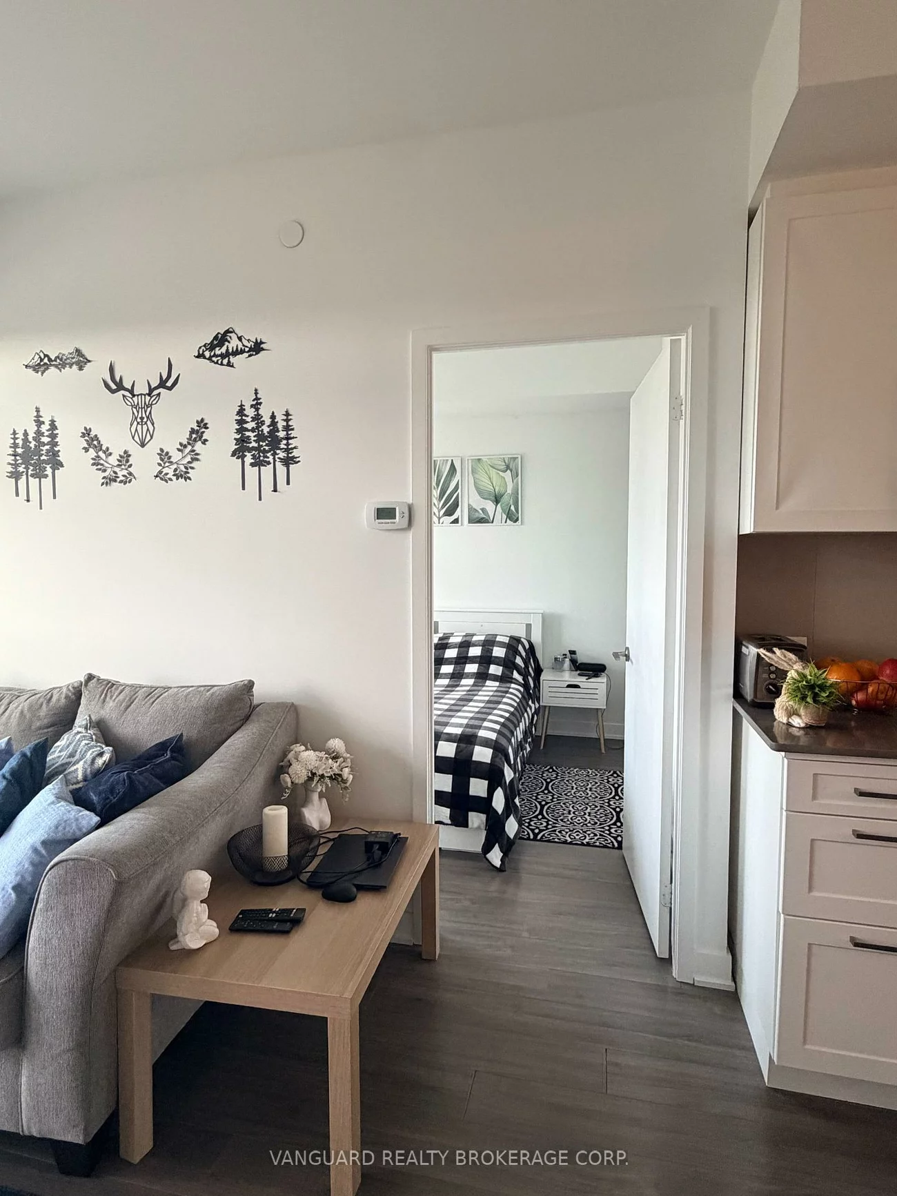 681, Yonge, Painswick South, Barrie