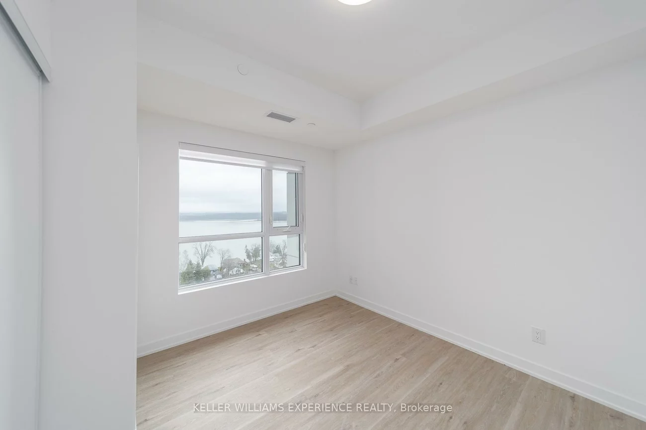 56, Lakeside, Little Lake, Barrie