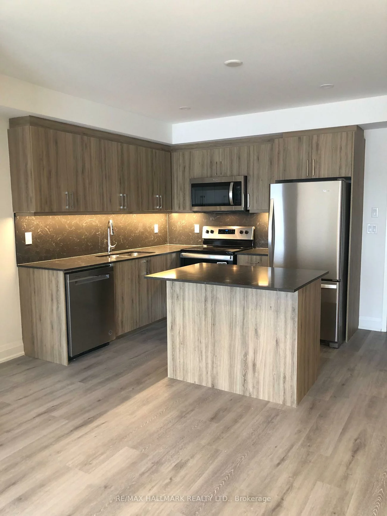 58, Lakeside, Little Lake, Barrie