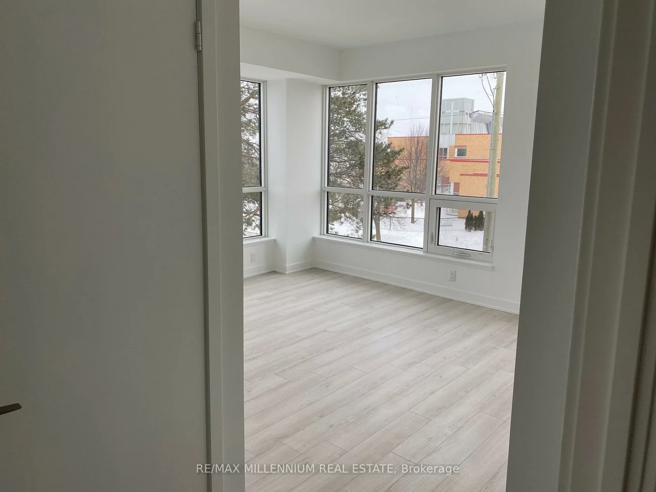 681, Yonge, Painswick South, Barrie