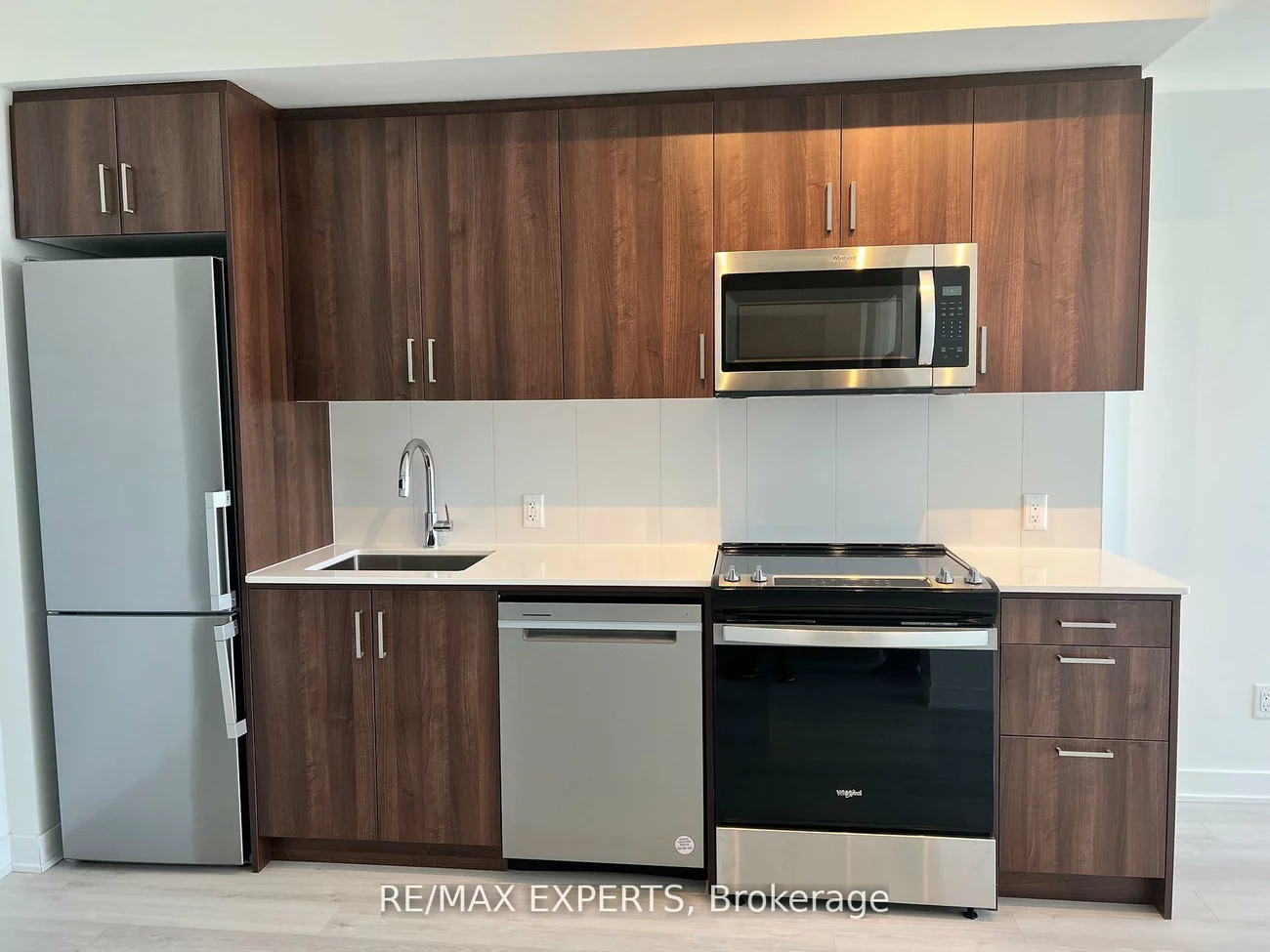 681, Yonge, Painswick South, Barrie