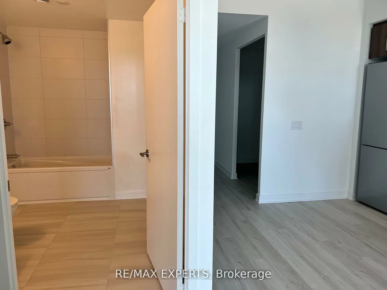 681, Yonge, Painswick South, Barrie