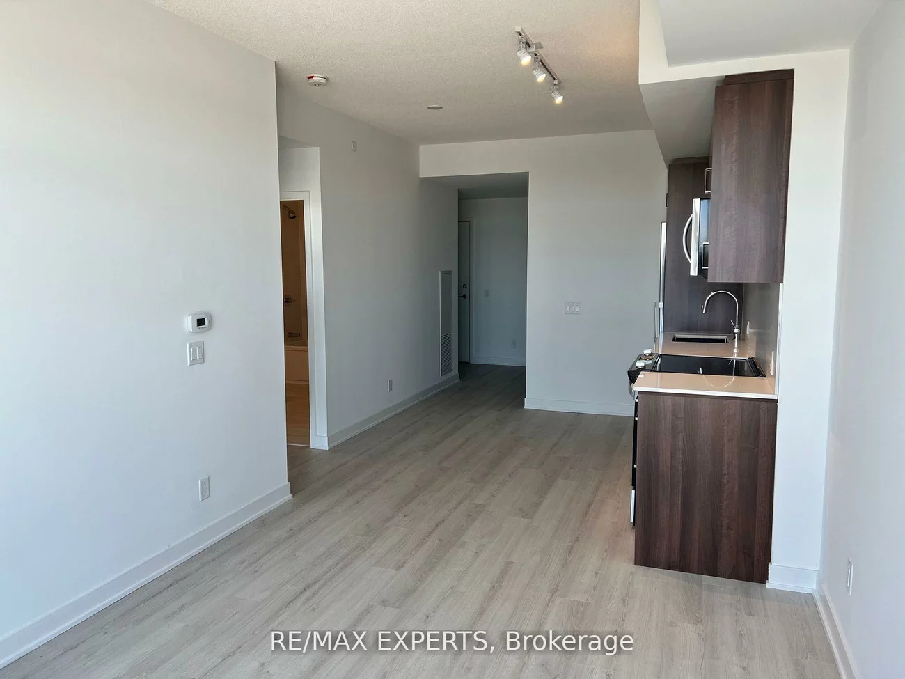 681, Yonge, Painswick South, Barrie